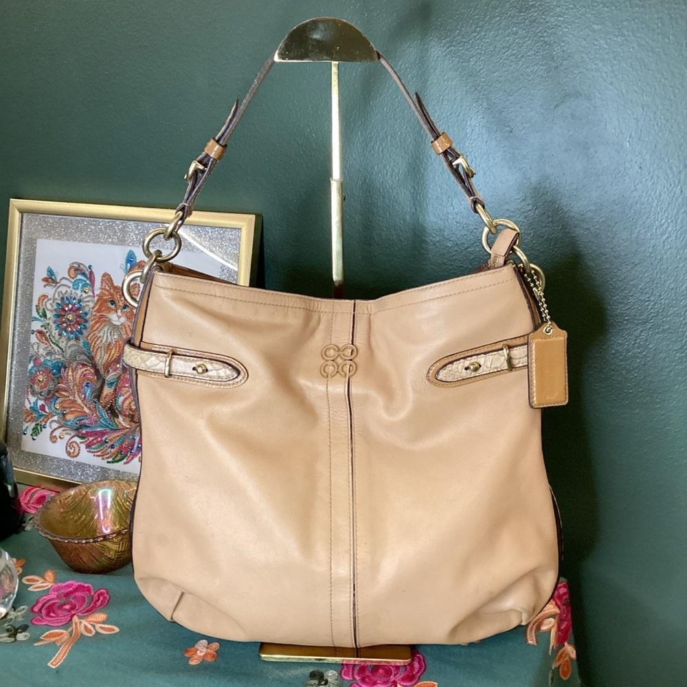 Coach Light Beige Leather‎ Bag